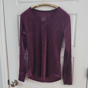 Cuddl Duds Women's Stretch Velour Long Sleeve V-Neck Sz S